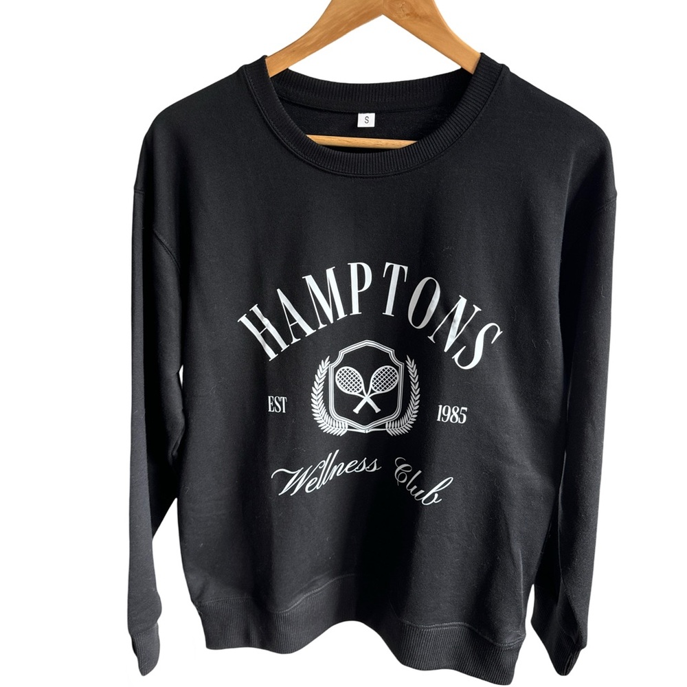 NWOT. Hamptons Wellness Club sweatshirt size small. Black.